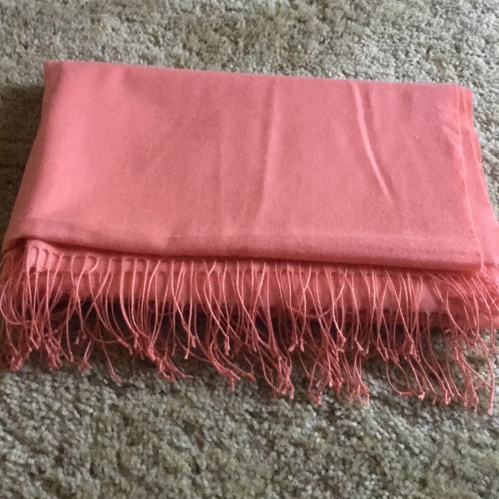 Pashmina - Picture 3 of 3